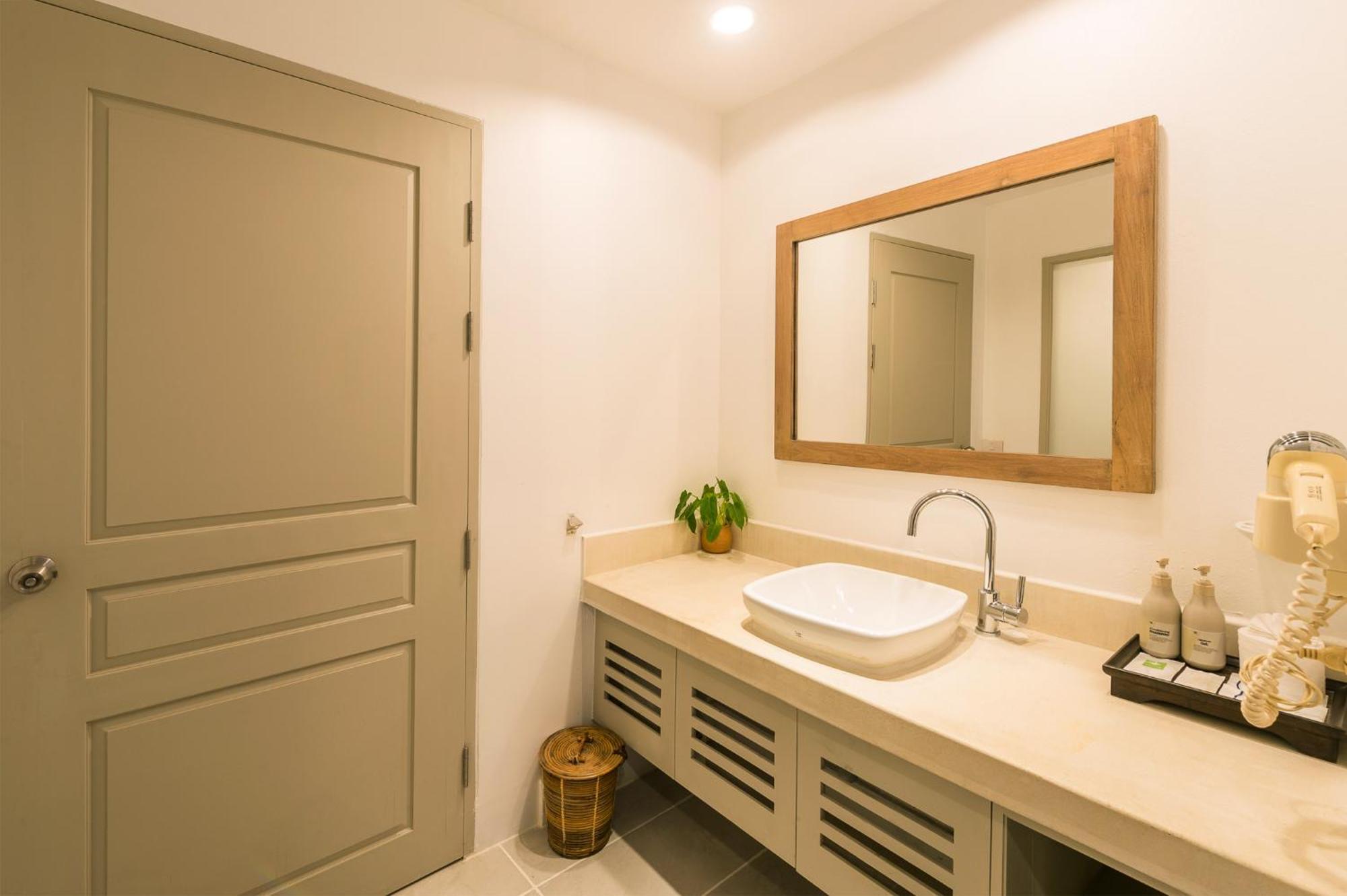 Aonang All Seasons Beach Resort Krabi Exterior photo